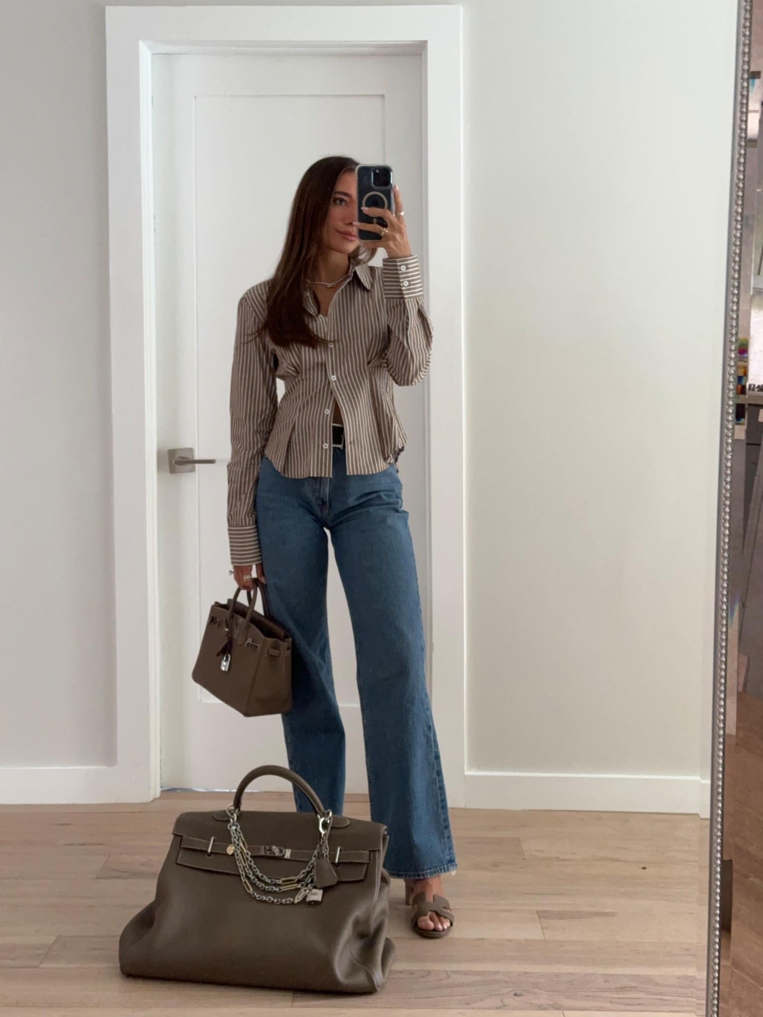 Etoupe — daytime fall look in my favorite jeans from Abercrombie under $100

#LTKFindsUnder100 #LTKStyleTip #LTKSeasonal