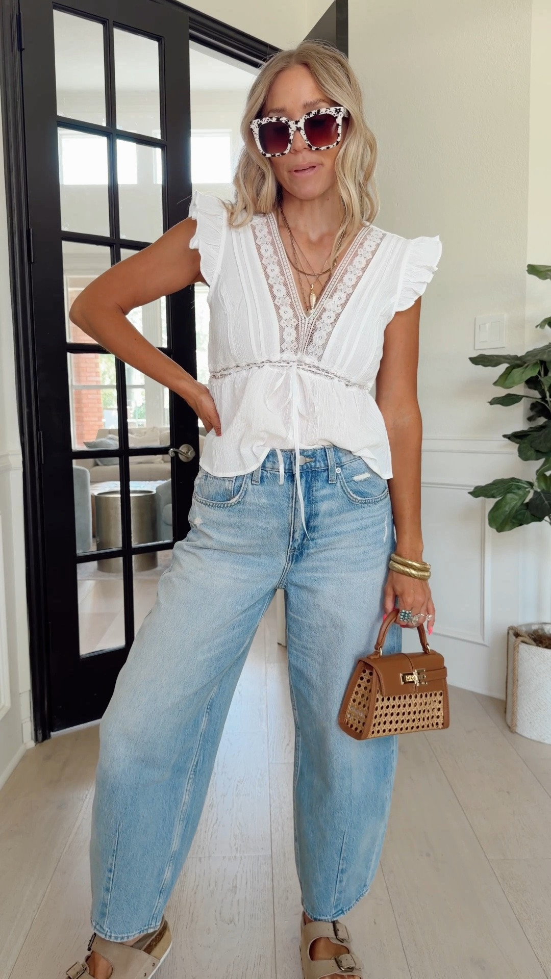 Elevated cheek outfit from target I’m loving this top. It looks just like Anthro but for a fraction of the price! Also, don’t sleep on these purses from Amazon. This brand is so reputable!

#LTKootd #LTKdayinmylife #LTKgrwm