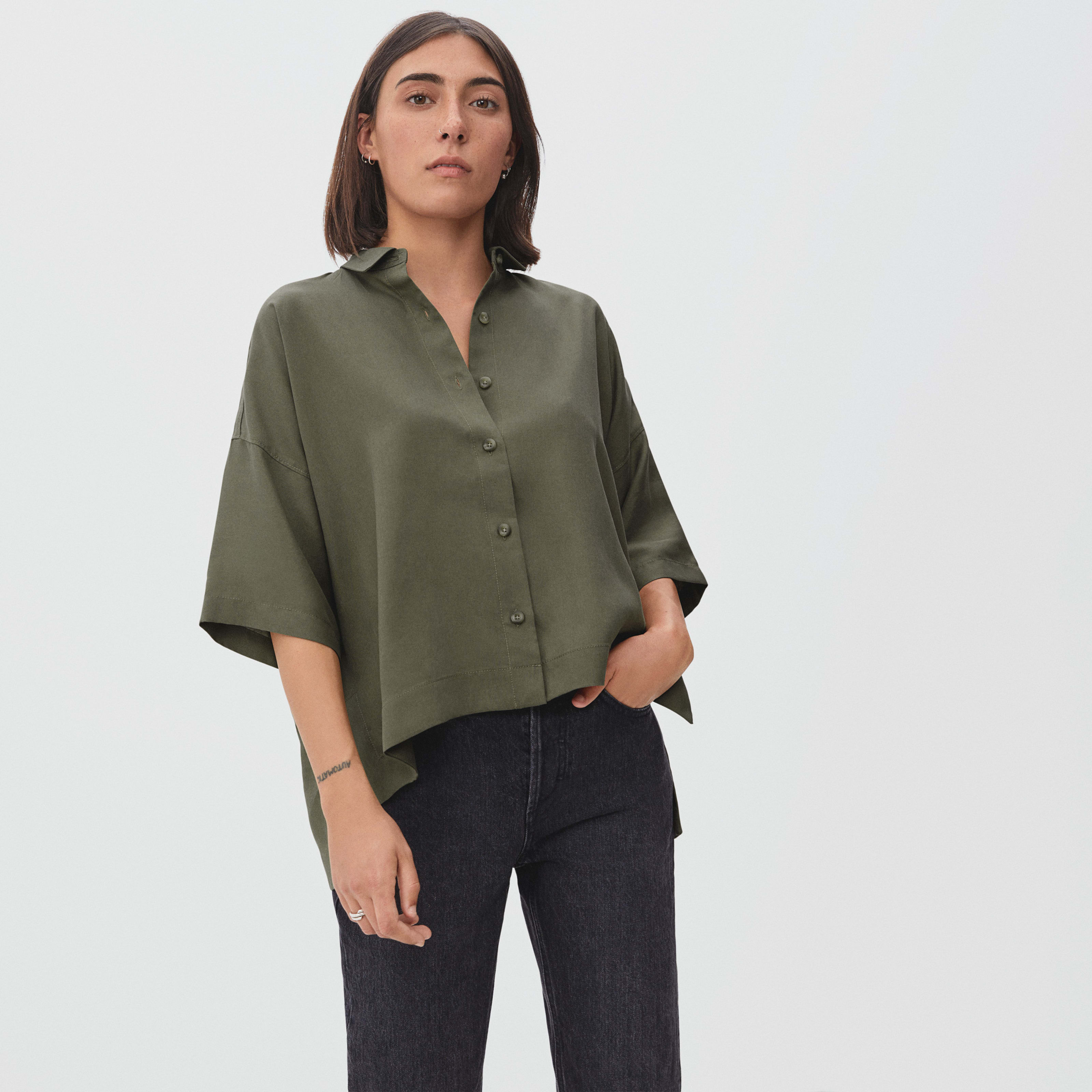 Women's Drapey Square Shirt by Everlane in Kalamata, Size M | Everlane