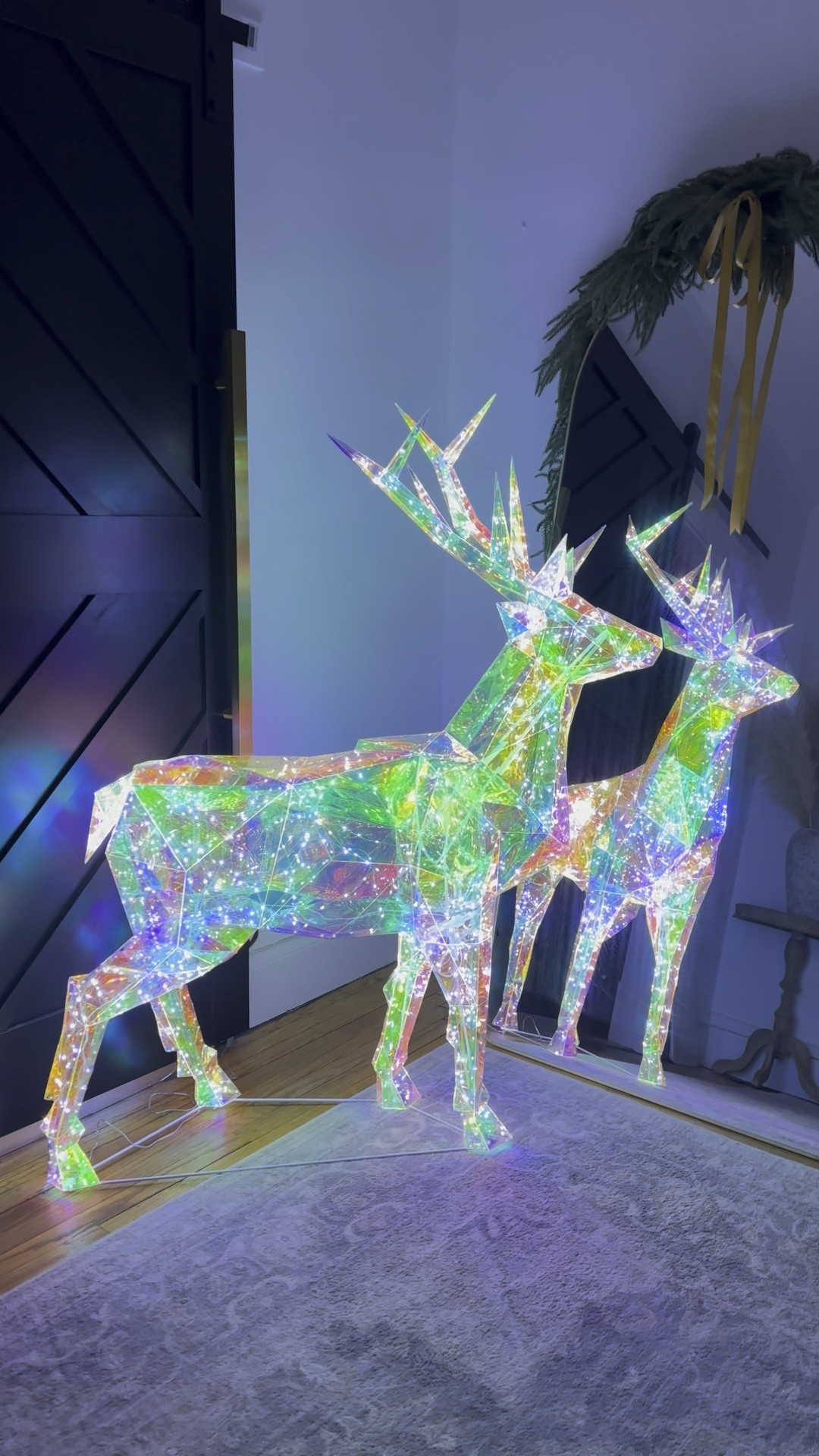 Didn’t finish his corner scene (btw we named him Sven) but thought gosh, someone’s gotta see this amazingness!!! ❤️🤪 Hope your day was filled with joy!! Hugs, Amber & Aimee #homedecor #christmascountdown #christmasdecor #christmasiscoming