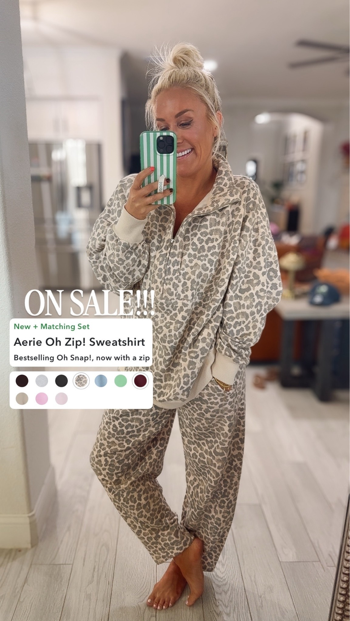 NEW aerie fall pullover with a zipper
Size small in both