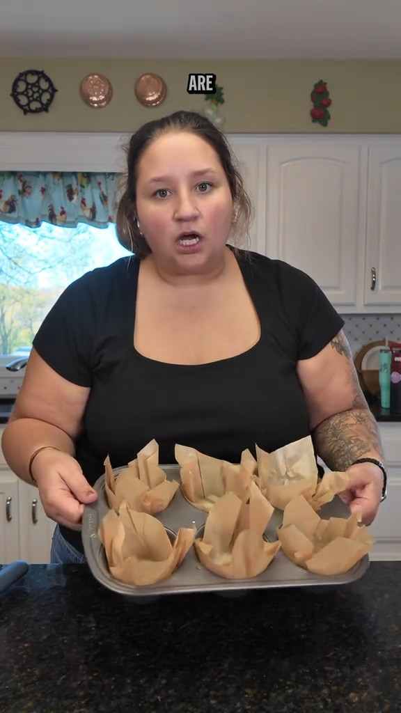 Some life hacks are born out of necessity— this is one of them! If you want your muffins to look like they came from the bakery, this video is for you!

#LTKfoodie #LTKHome #LTKFindsUnder50