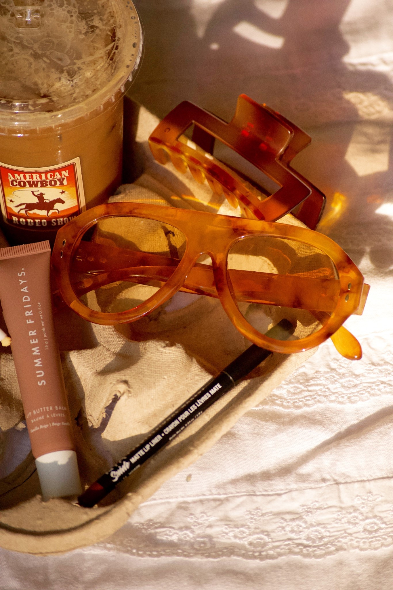 My favorite sunglasses ever🧡

#sunglasses #freepeople #fallstyle #bohohippie #western #funky #colorful

#LTKU #LTKStyleTip