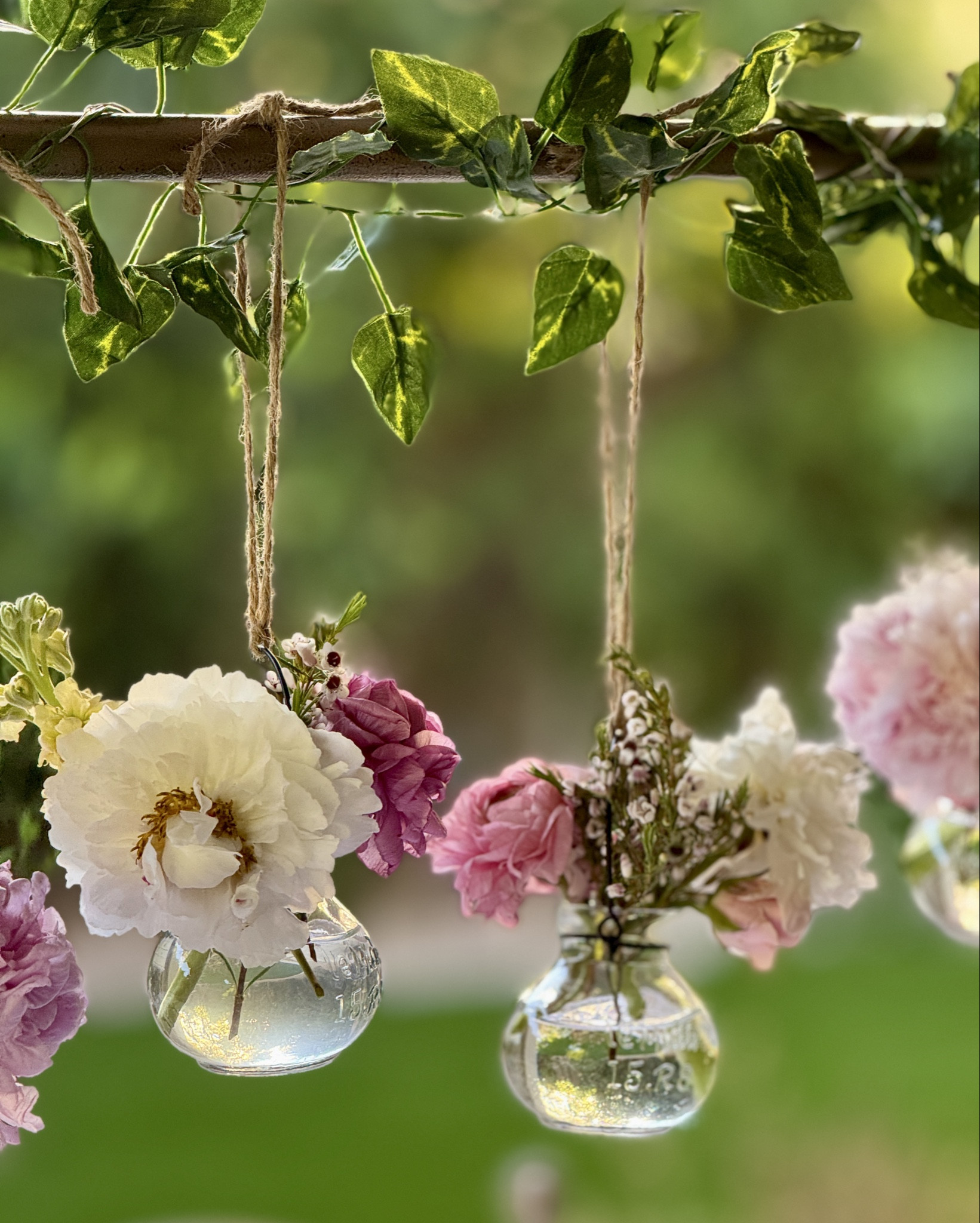 Cute vintage style hanging jars for the table rod. Just add your own fresh flowers 🌸🍃


Table decor, table top decor. Tablescape, table rod, hanging jars, spring table, Easter table 

#LTKHome