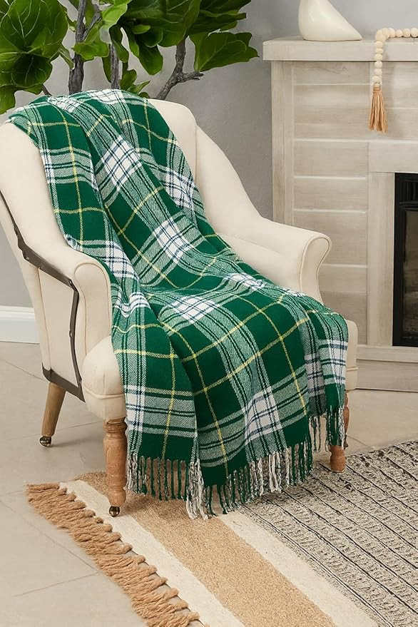Fennco Styles Cozy Plaid Design Throw Blanket with Tassels - 50" W x 60" L (Green) | Amazon (US)