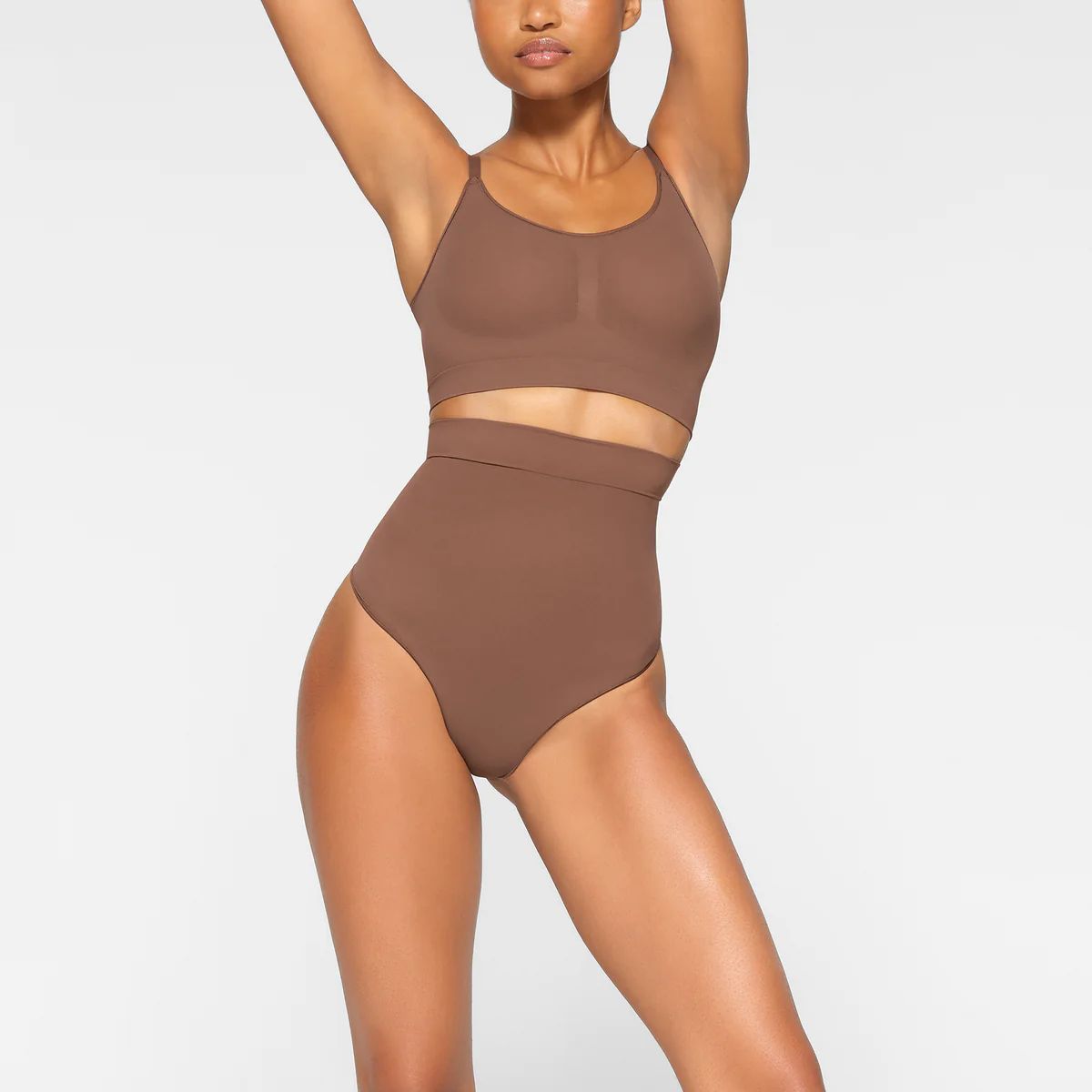 EVERYDAY SCULPT HIGH-WAISTED THONG | SKIMS (US)
