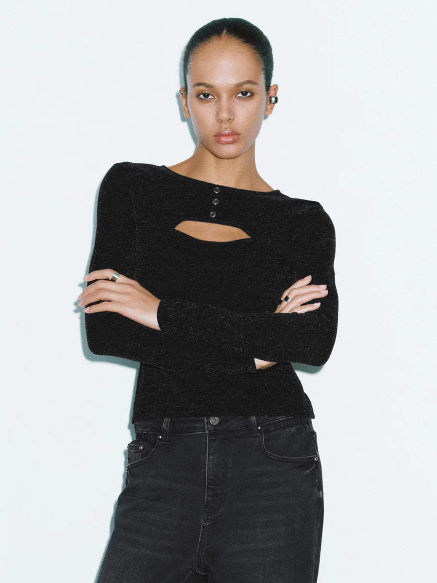 Cut Out Front Knitted T-Shirts | Urban Revivo