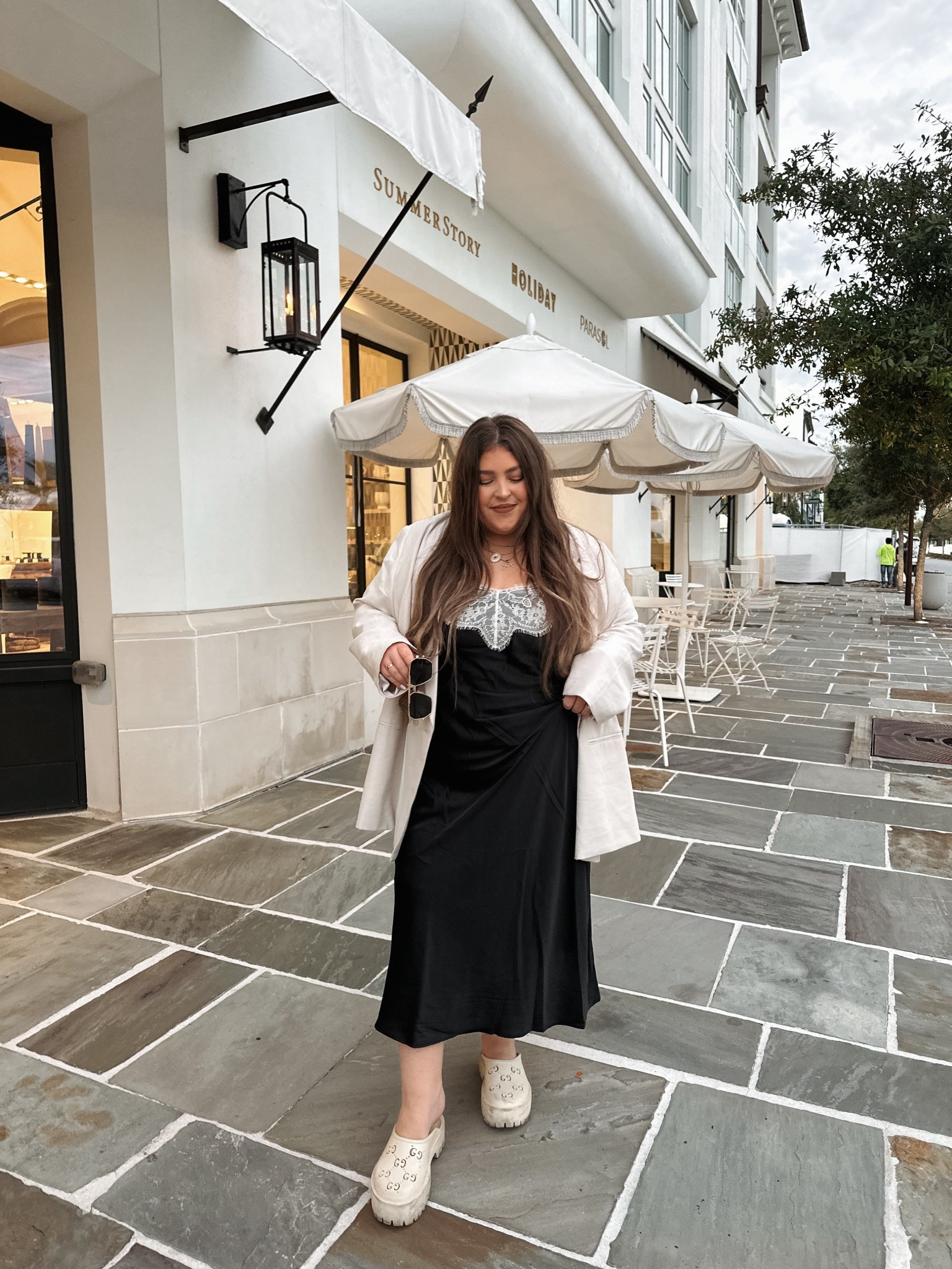 target dress is under $25 right now + linked similar shoes from amazon!! 🫶🏼





#LTKSaleAlert #LTKFindsUnder50 #LTKMidsize