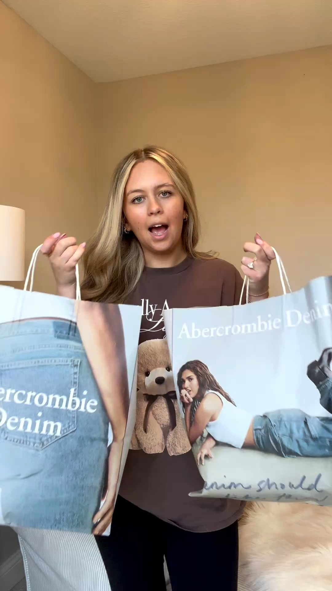 Abercrombie haul 
#abercrombiesalefinds 
#salefinds 
#abercrombiefinds 