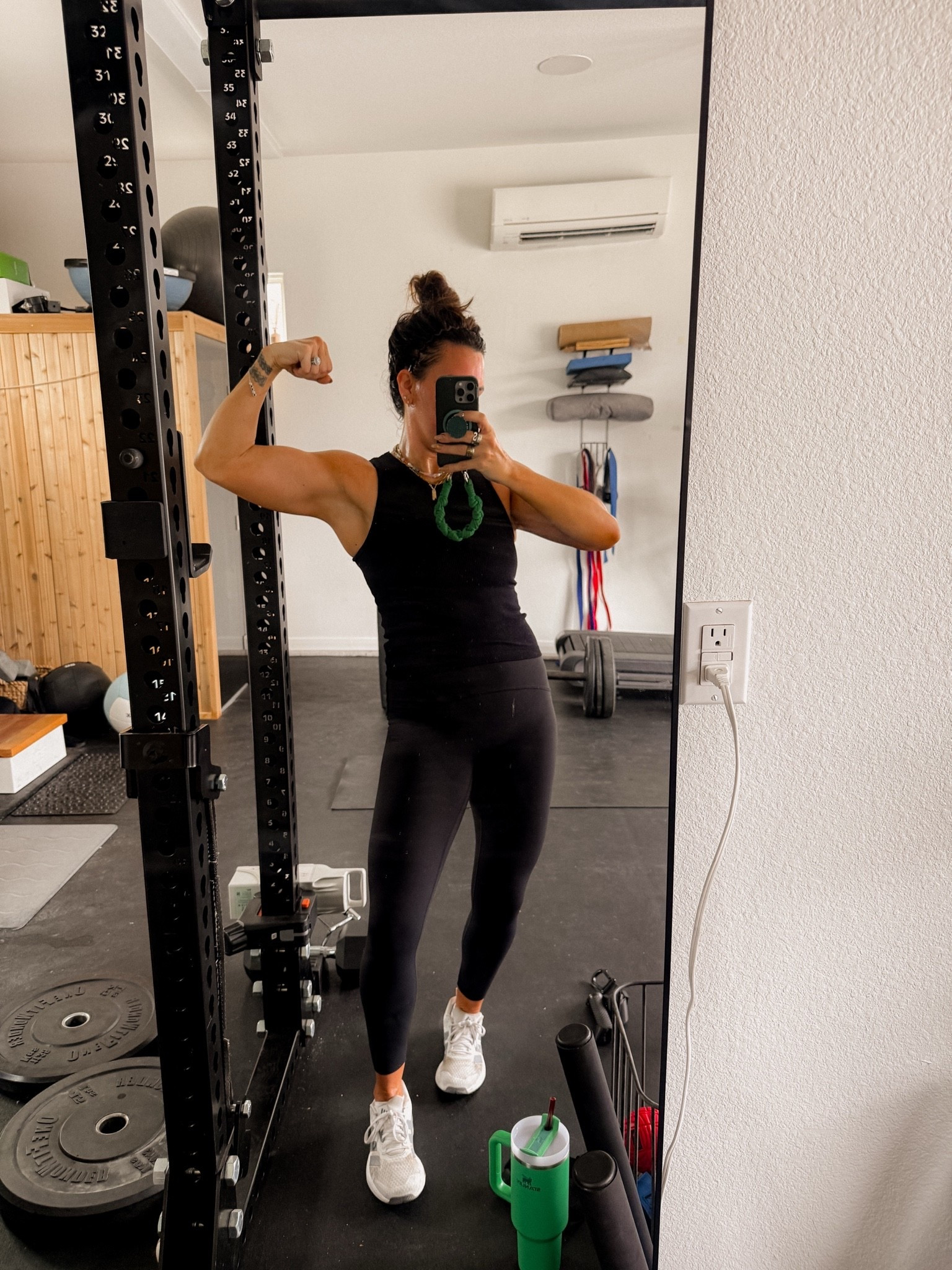 Workout fit that is never a miss 
Best leggings ever made: large (use code BWCXSPANX)
Tanks: large
Bra: large 
I

#LTKActive #LTKOver40