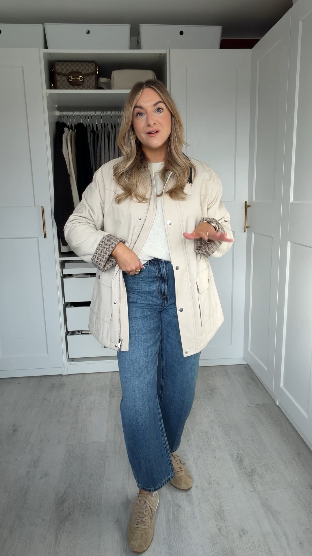 Neutral elevated casual spring outfit with barrel leg jeans @marksandspencer ad

Jeans: 8 short
White t-shirt: size 8
Barn jacket: size small
Jumper: size small 



#LTKjeans #LTKspring #LTKpetite