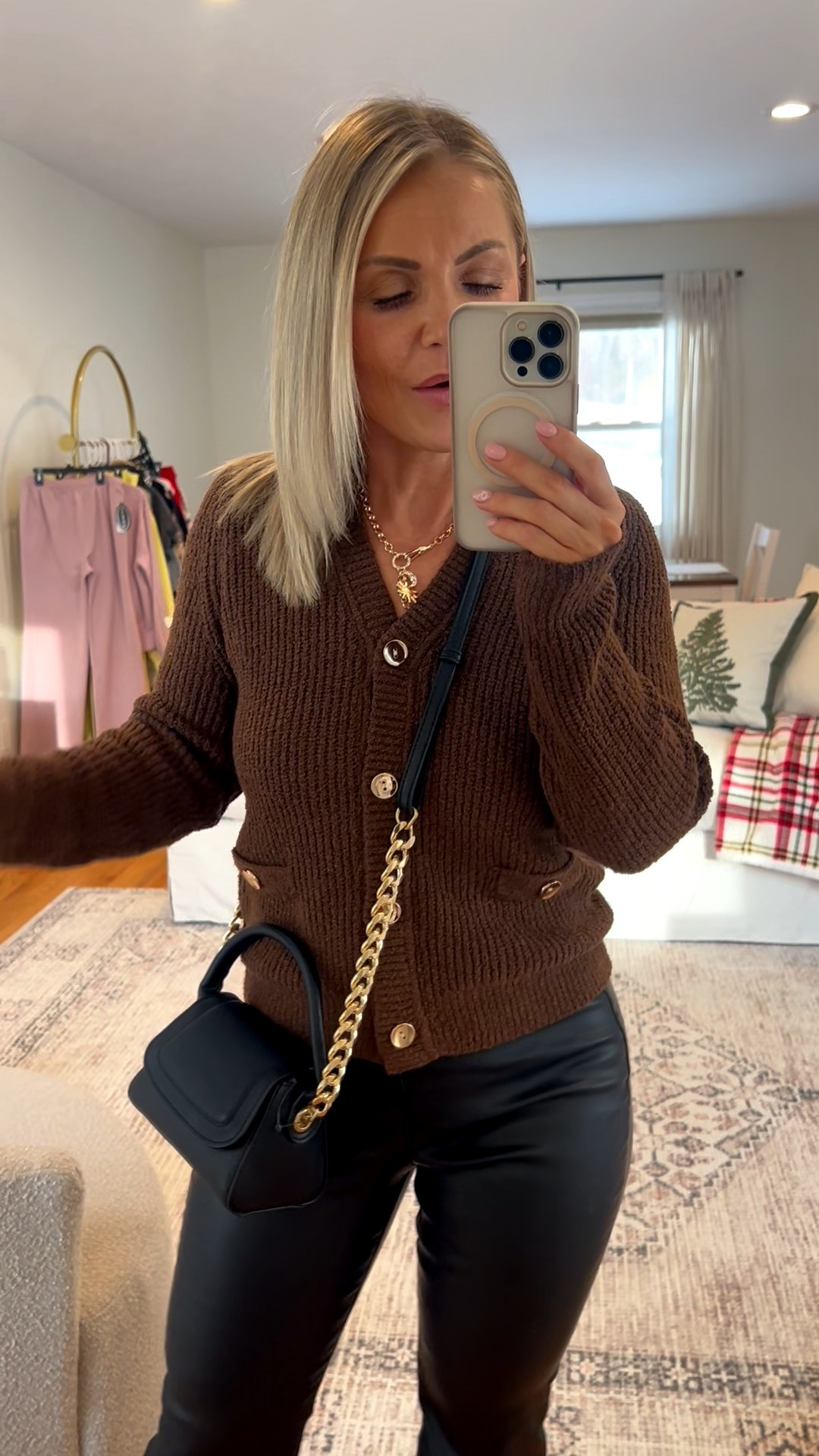 Walmart Holiday Outfit

Christmas outfit, holiday outfit, holiday dresses, NYE outfit, NYE dress, target fashion, target finds, Walmart fashion, Walmart finds, Amazon fashion, Amazon finds, Christmas sweaters, midsize fashion, petite fashion 

#LTKMidsize #LTKHoliday #LTKSeasonal