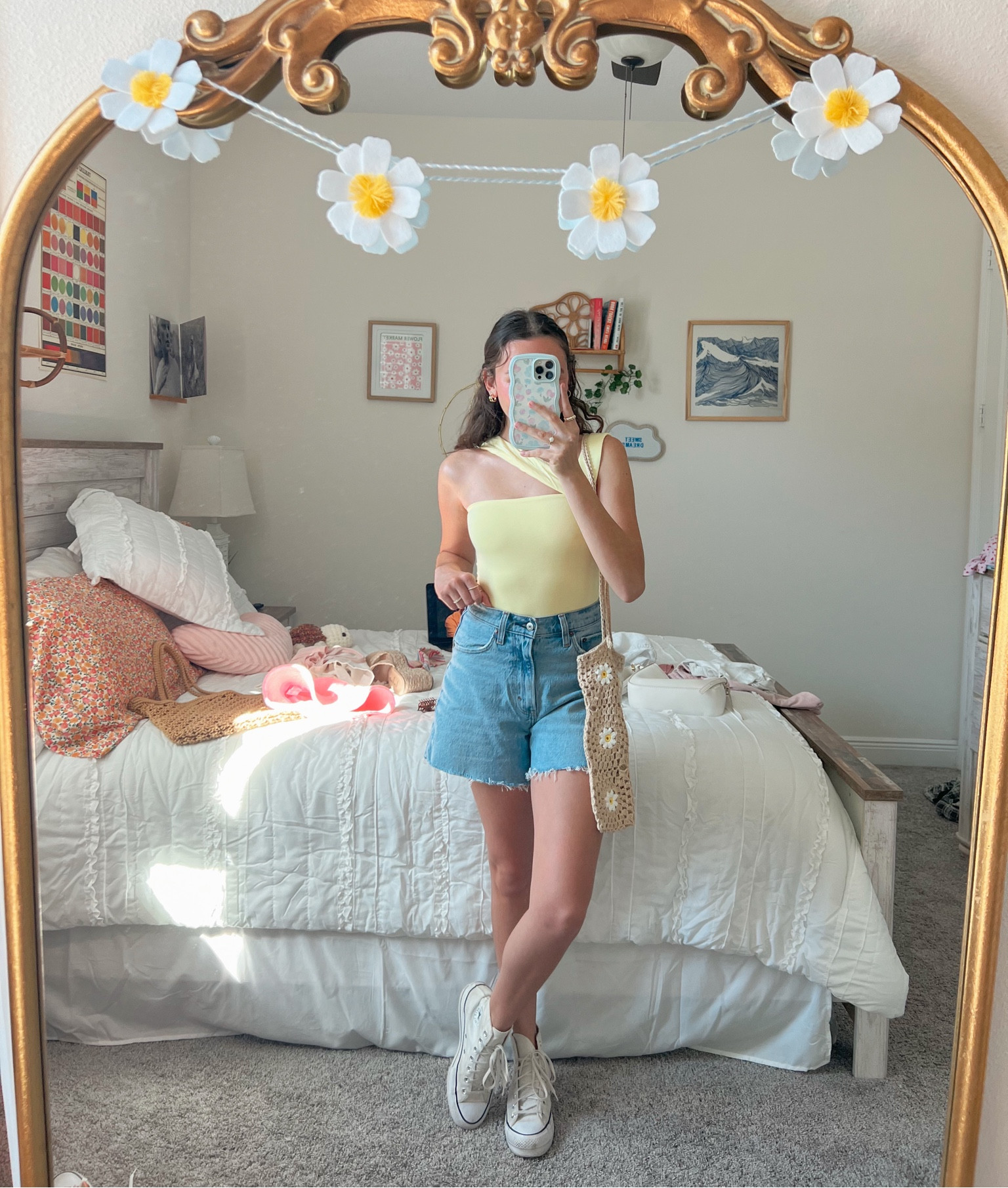 simple & cute summer outfit! 🌻 size small in top and 25/0 in shorts :))

#LTKFind #LTKSeasonal #LTKfit