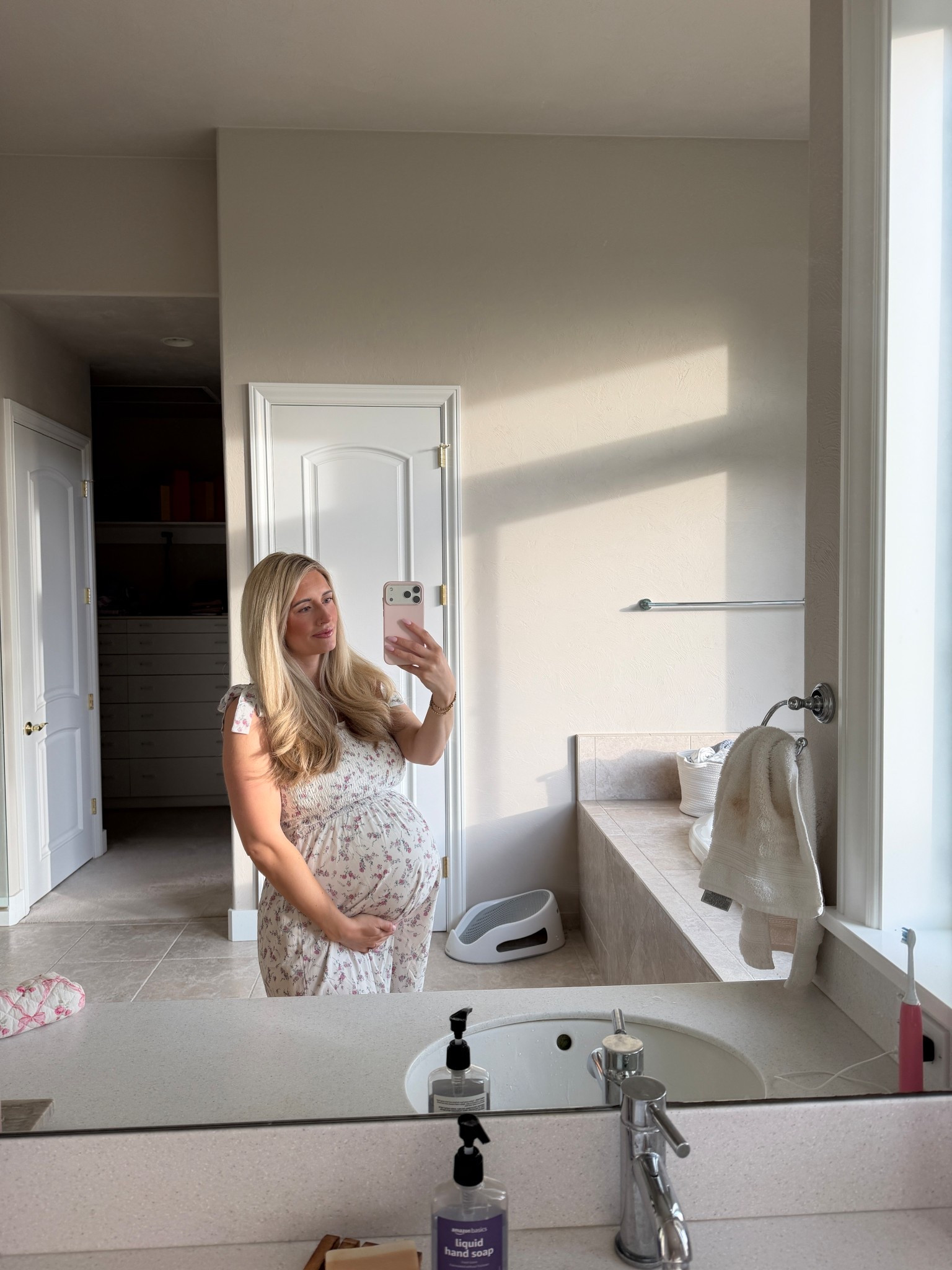 What I’m wearing 37 weeks pregnant 

#LTKBaby #LTKBump #LTKootd