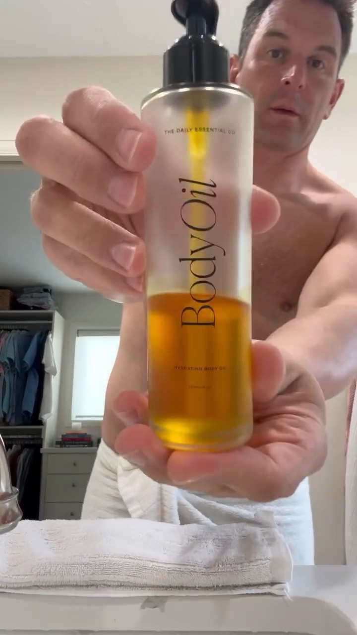 The Daily Essential Co provides every step you need to better skin. I was skeptical about washing my face with oil at first, but I became a believer once I tried it. It’s such a simple routine and changed my skin for the better! 

Men’s Skincare, Cleanser, Toner, Jojoba Oil, Face Serum

#LTKgrwm #LTKselfcare #LTKMens