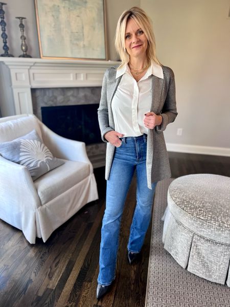 Love this light grey sweater blazer with a hint of shimmer to it for spring…. It’s the perfect seasonal layering piece!

#LTKFind #LTKworkwear #LTKSeasonal