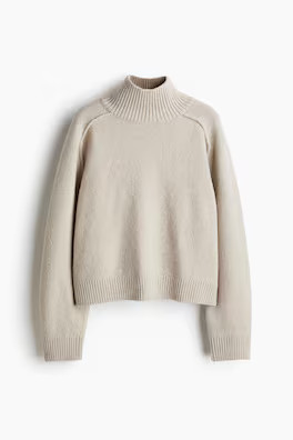 Oversized polo-neck jumper | H&M (UK, MY, IN, SG, PH, TW, HK)