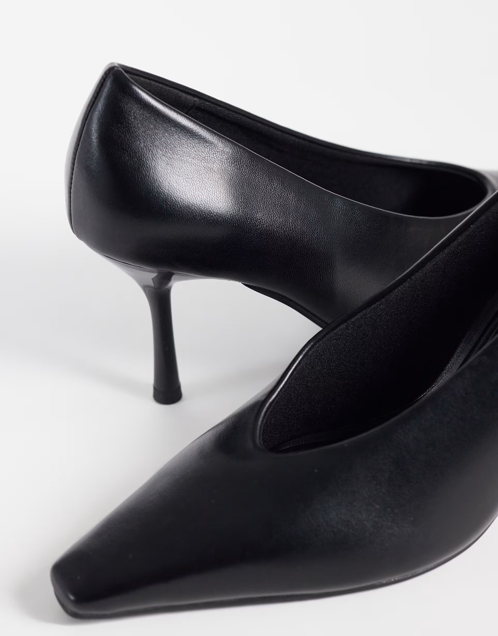 ASOS DESIGN Princess hochhackige Pumps in Schwarz | ASOS (Global)