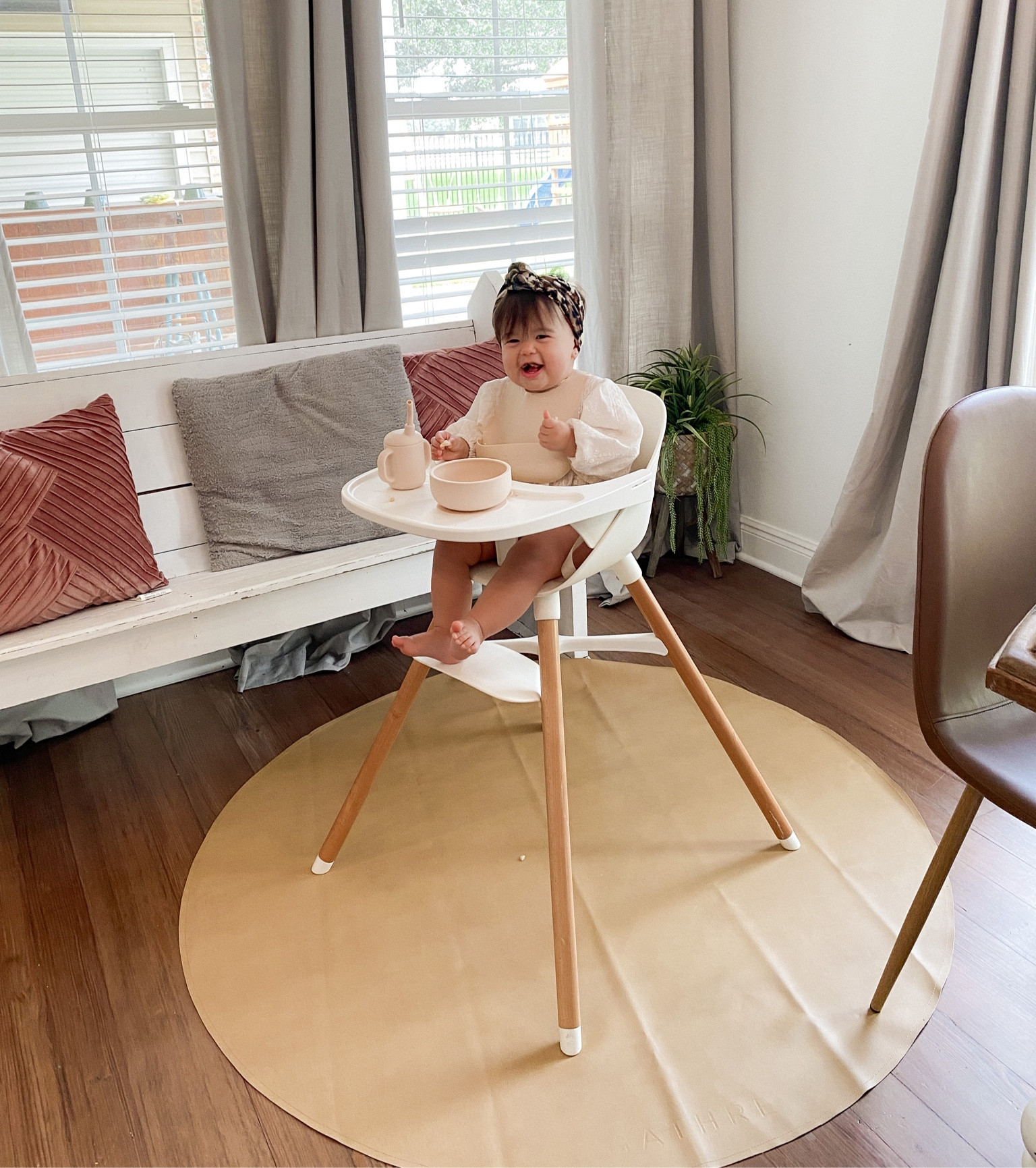 Lala baby chair and GATHRE mat! 🤍🤍🤍

#highchair #neutralbabyproducts #playmat #highchairmat #babyproducts #neutralbaby

#LTKbaby