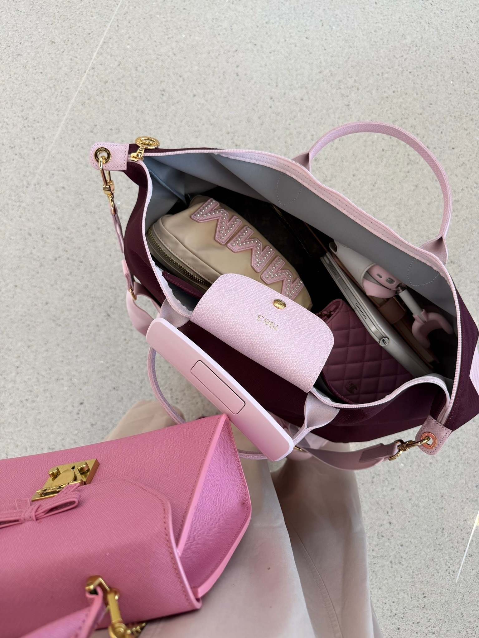 Travel essentials

#LTKTravel #LTKvlog #LTKdayinmylife