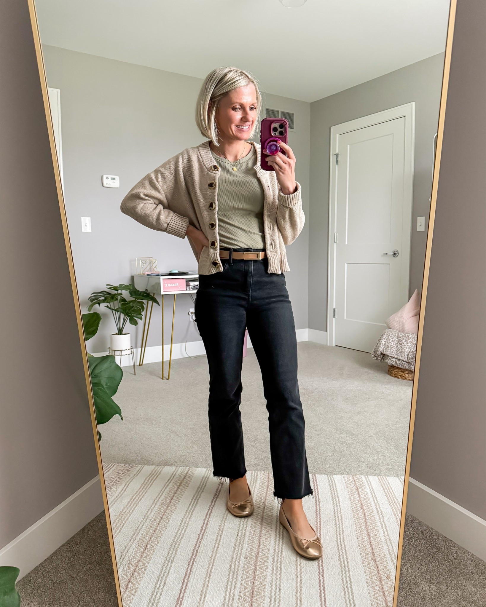 What I wore this week to my hair appointment! 
Top- small
Cardigan- xs
Jeans- 0

#LTKOver40 #LTKStyleTip #LTKPetite