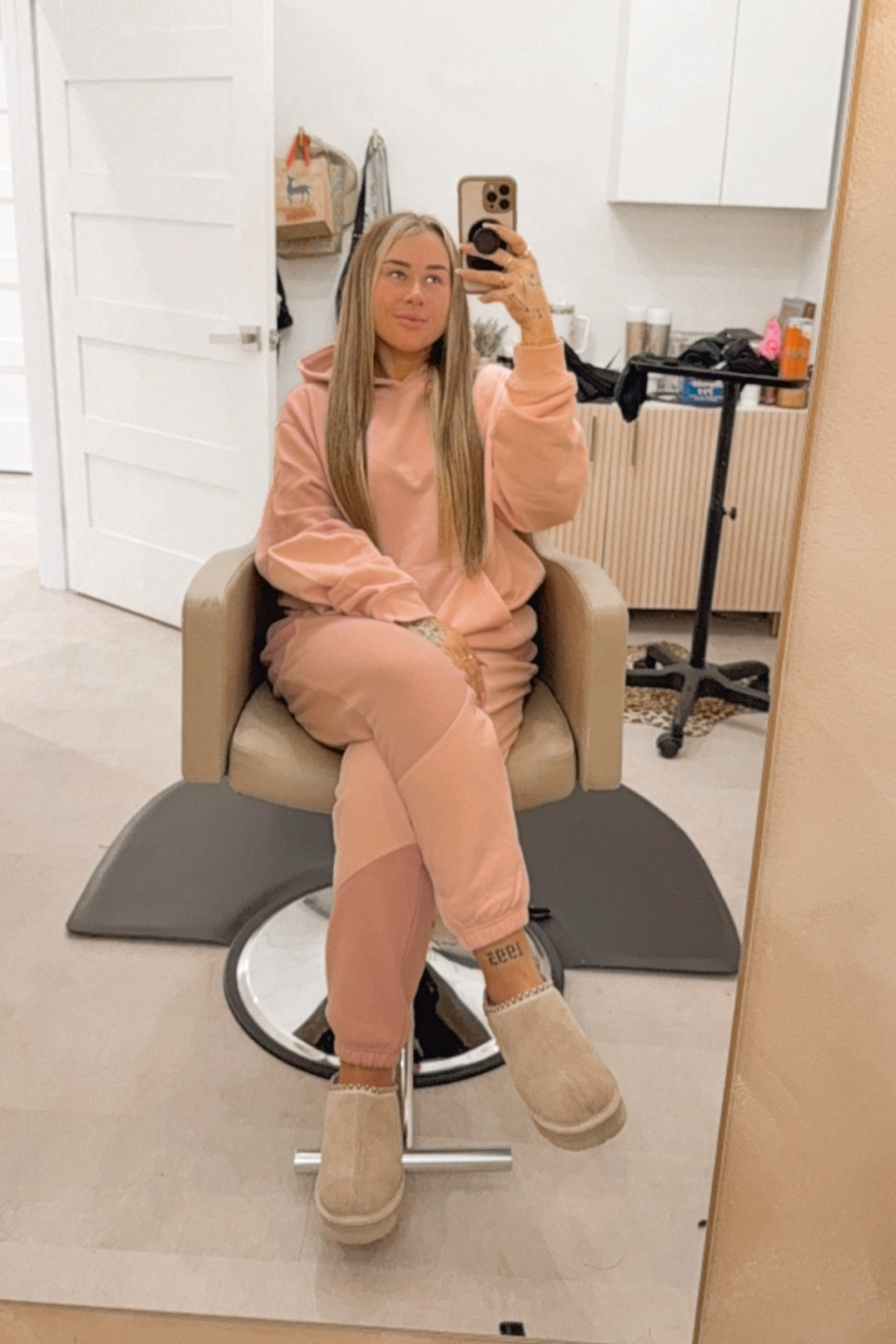 Who doesn’t love a cozy sweat set for the winter 💗 

#LTKSeasonal #LTKStyleTip #LTKMidsize