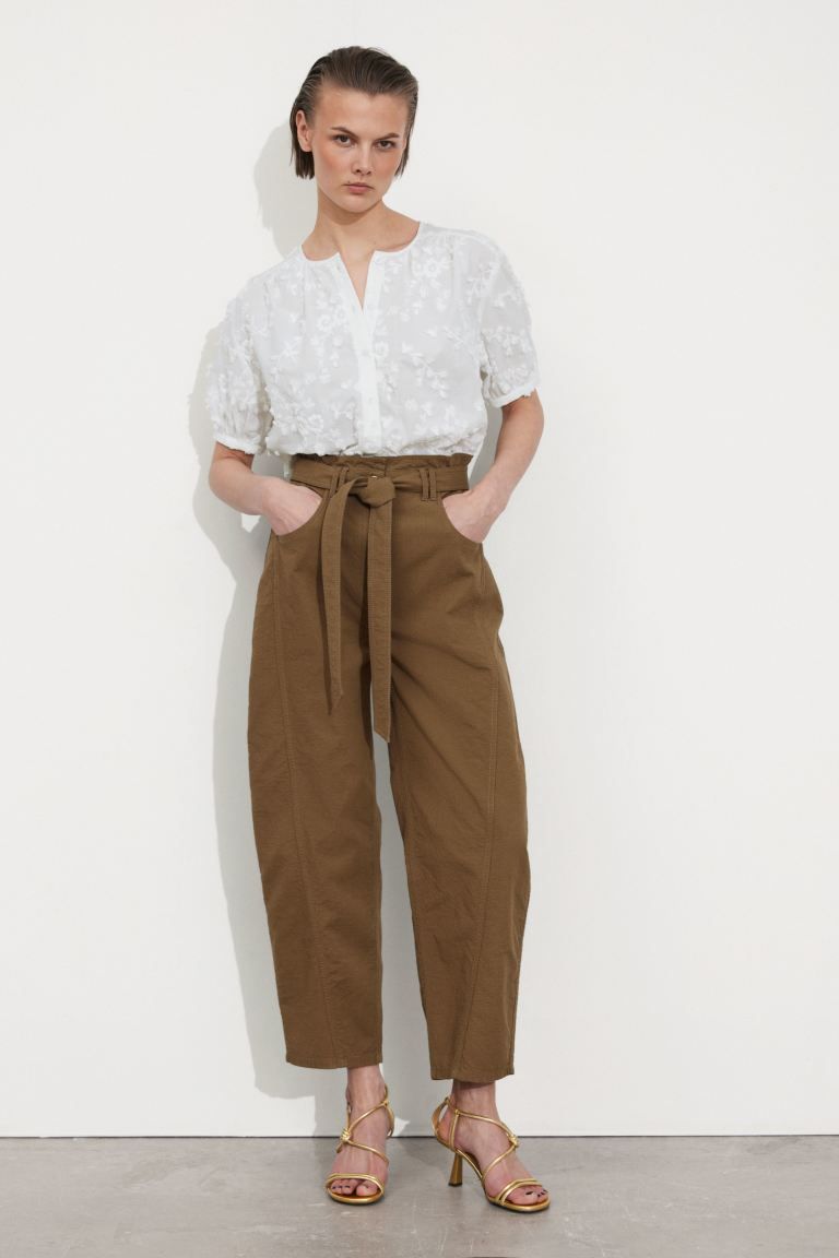Paperbag Waist Trousers - Beige - Ladies | H&M GB | H&M (UK, MY, IN, SG, PH, TW, HK)