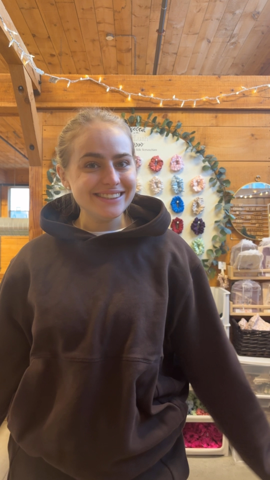 11.28.24 ❄️🤍☃️

First snowfall of the year means a cozy sweatsuit 🤭
You know the saying “if I like it, I’ll just buy it in another colour” that is ME with this hoodie 😫 
Obsessed is an understatement 🙂‍↔️

The brown set is sold out so I tagged the grey set I own too 🤭

#LTKwinter #LTKcanada