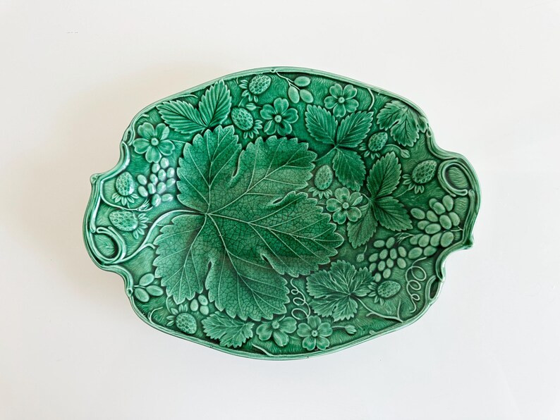 Antique Green Majolica Strawberry Plates & Relish Serving Dish England Vintage 1870s | Etsy (US)