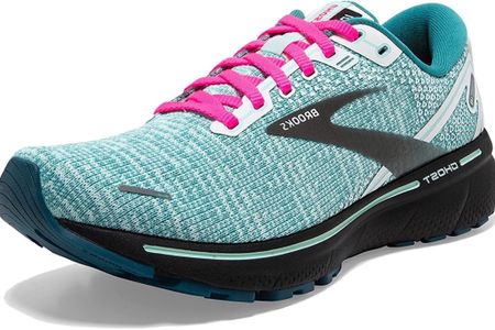 I love these shoes for my daily walks! Running shoes, sneakers 

#LTKfit #LTKshoecrush