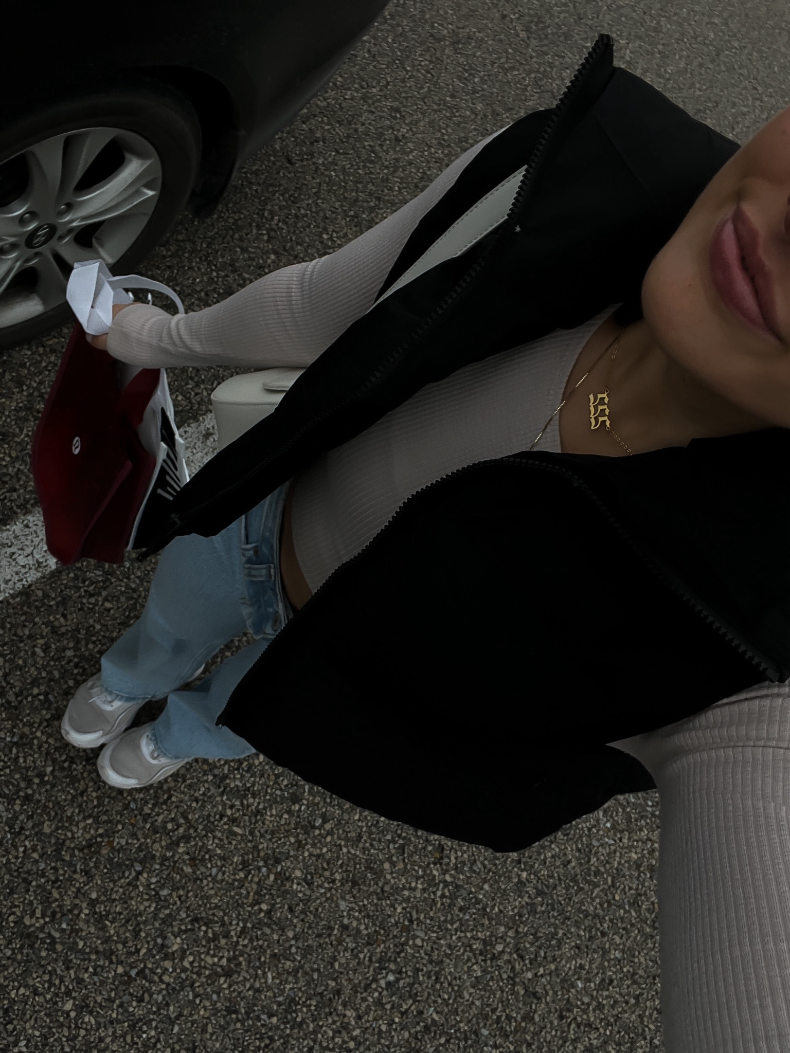 the BEST jeans!!! Size 25 short! 