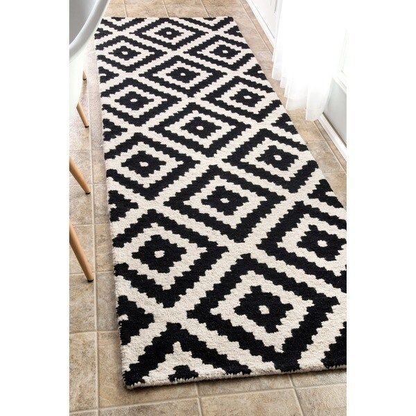 nuLOOM Handmade Abstract Pixel Trellis Black/ Off-White Wool Runner Rug (2'6 x 8') - 2'6" x 8' runner | Bed Bath & Beyond