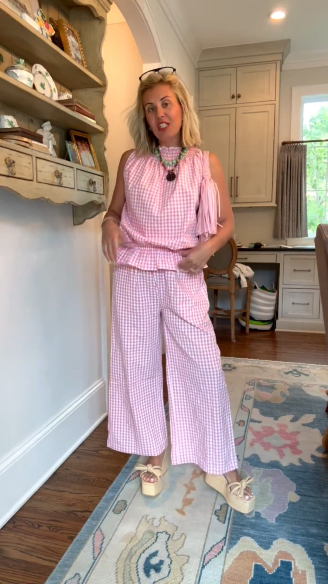 Umm ok this is a yes!! The Zon for the win…adorable!! I’m in a small and 8 wedge. Cuteness!!

#LTKdayinmylife #LTKOver40 #LTKSeasonal