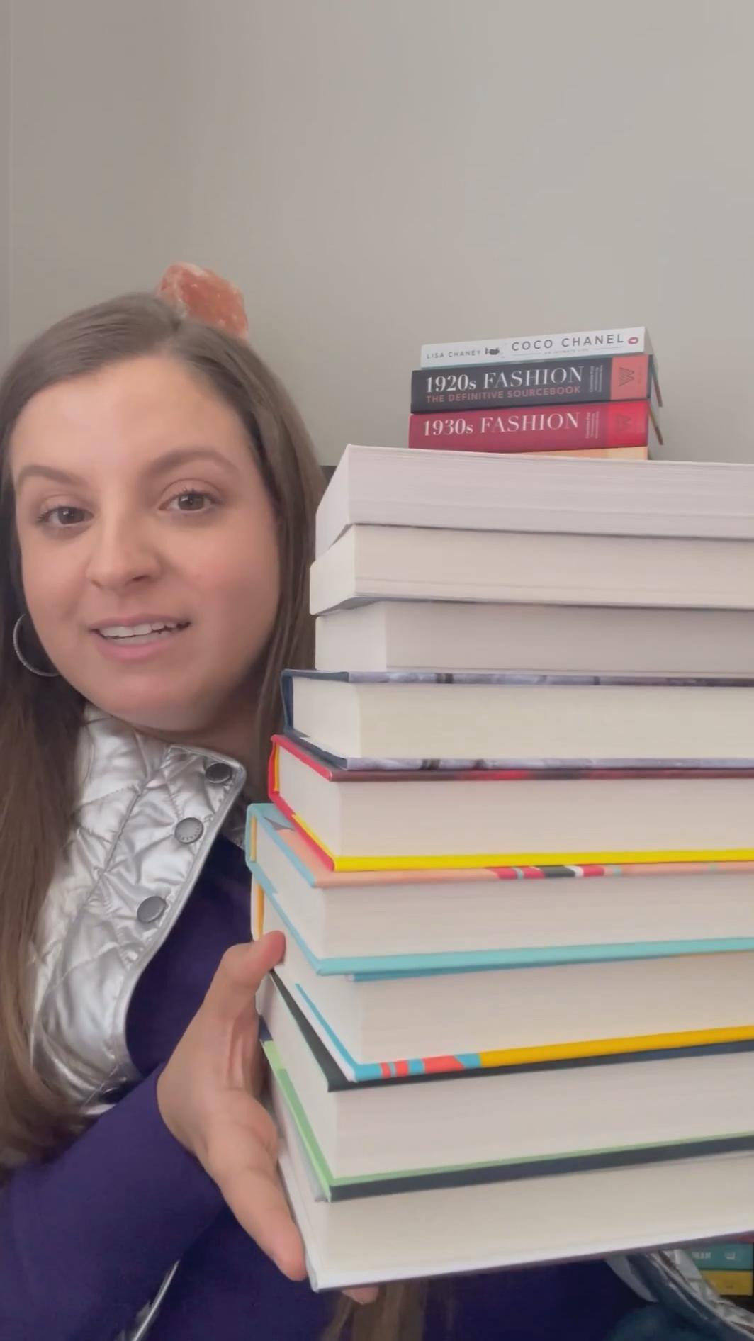 Dollar Tree Book Haul 📚 // Dollar Tree is a great place to look for books when you’re balling on a budget (aka me 🙋🏽‍♀️). I found all of these for $1.25 each

🌳 The Foundling
🌳 The Soviet Sisters
🌳 Take the Lead
🌳 Invisible Girl
🌳 An Anonymous Girl
🌳 Oona Out of Order
🌳 The Siren
🌳 While Paris Slept
🌳 My Dark Vanessa

Affordable books // affordable book haul // books to read // book recommendations // historical fiction // romance // thriller // mystery thriller // women’s fiction // books to read

#LTKFindsUnder50 #LTKHome #LTKWatchNow