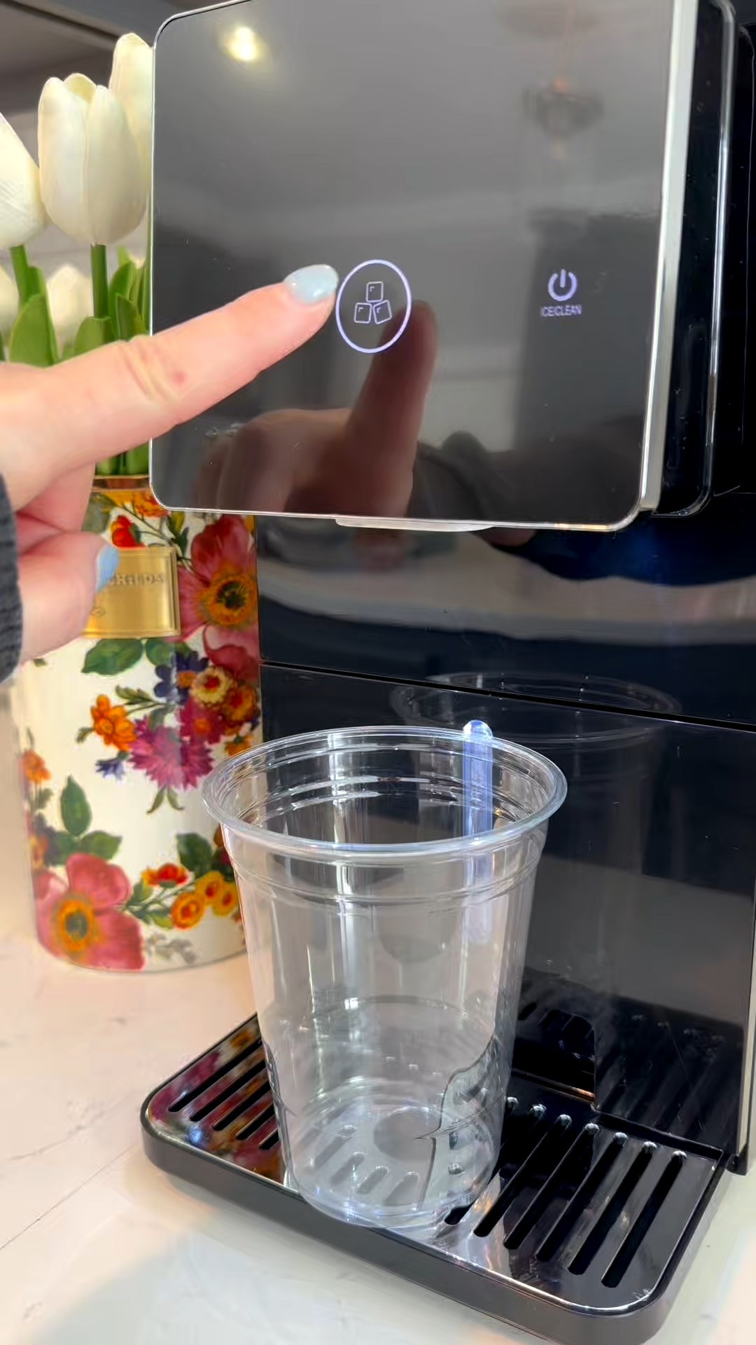 Fits on the counter perfectly and makes the most amazing nugget ice
#nuggeticemaker #icemaker #nuggetice #kitchenfinds

#LTKHome #LTKSaleAlert