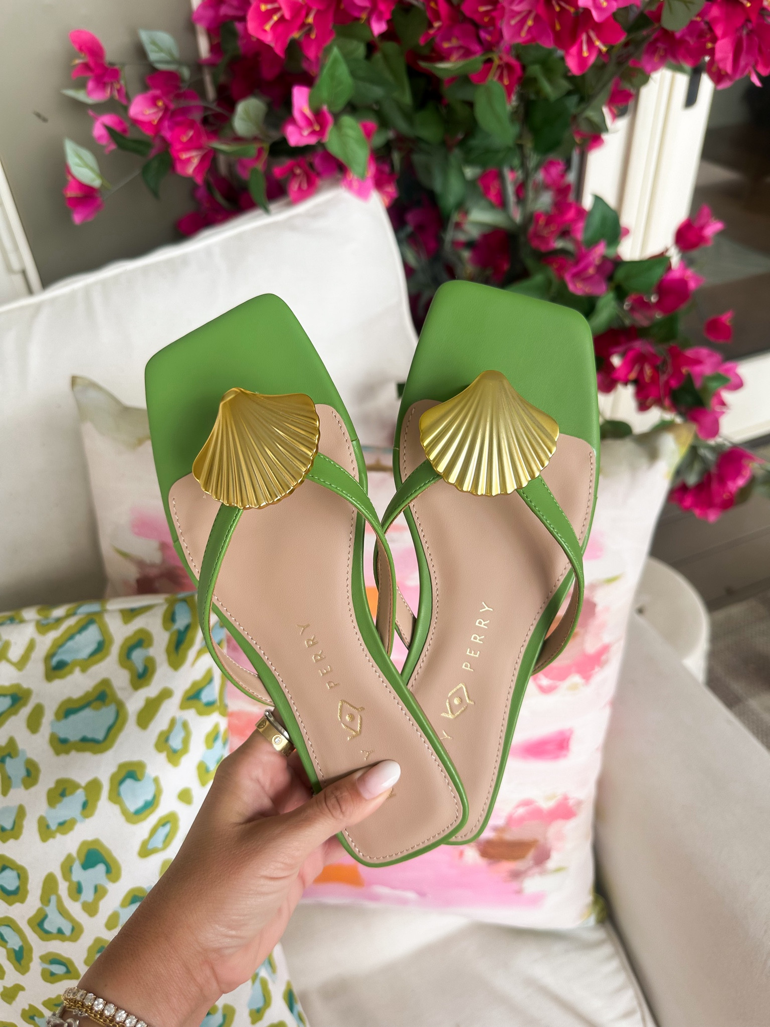 Love these green shell sandals - they run TTS! 

#LTKFindsUnder100 #LTKxNSale #LTKShoeCrush