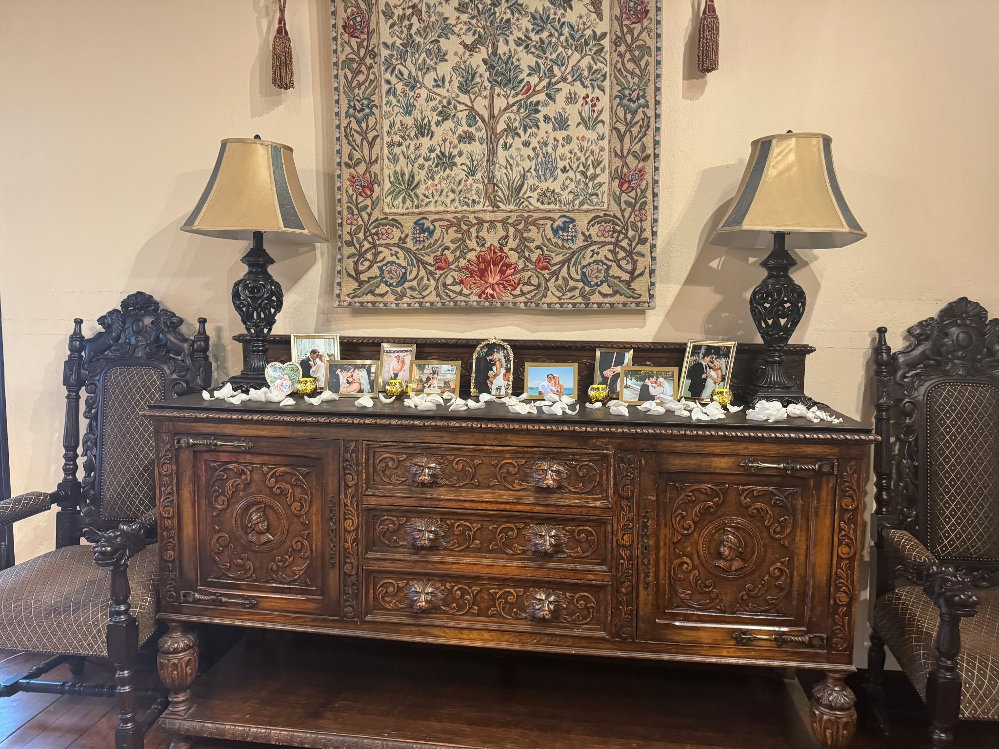 such and easy and affordable way to make your wedding day feel more personalized and decorated 🤍

#LTKWedding