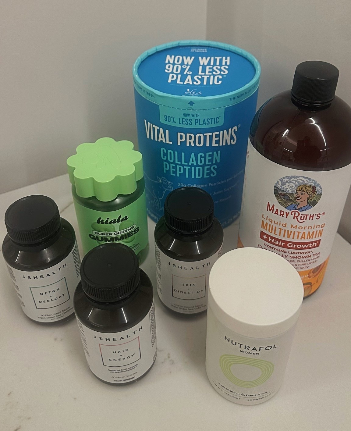 I’ve gotten a few questions on what vitamins I take so I wanted to share my daily vitamin line up 💚🤍🩵🖤

#LTKselfcare #LTKFindsUnder50 #LTKmorningroutine