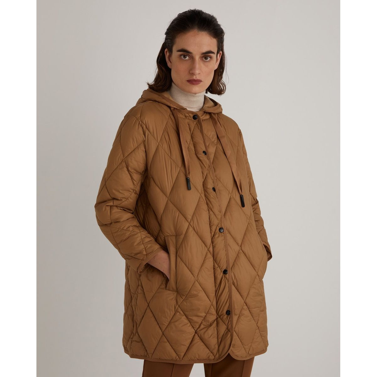 Manteau court matelassé capuche | La Redoute (FR)