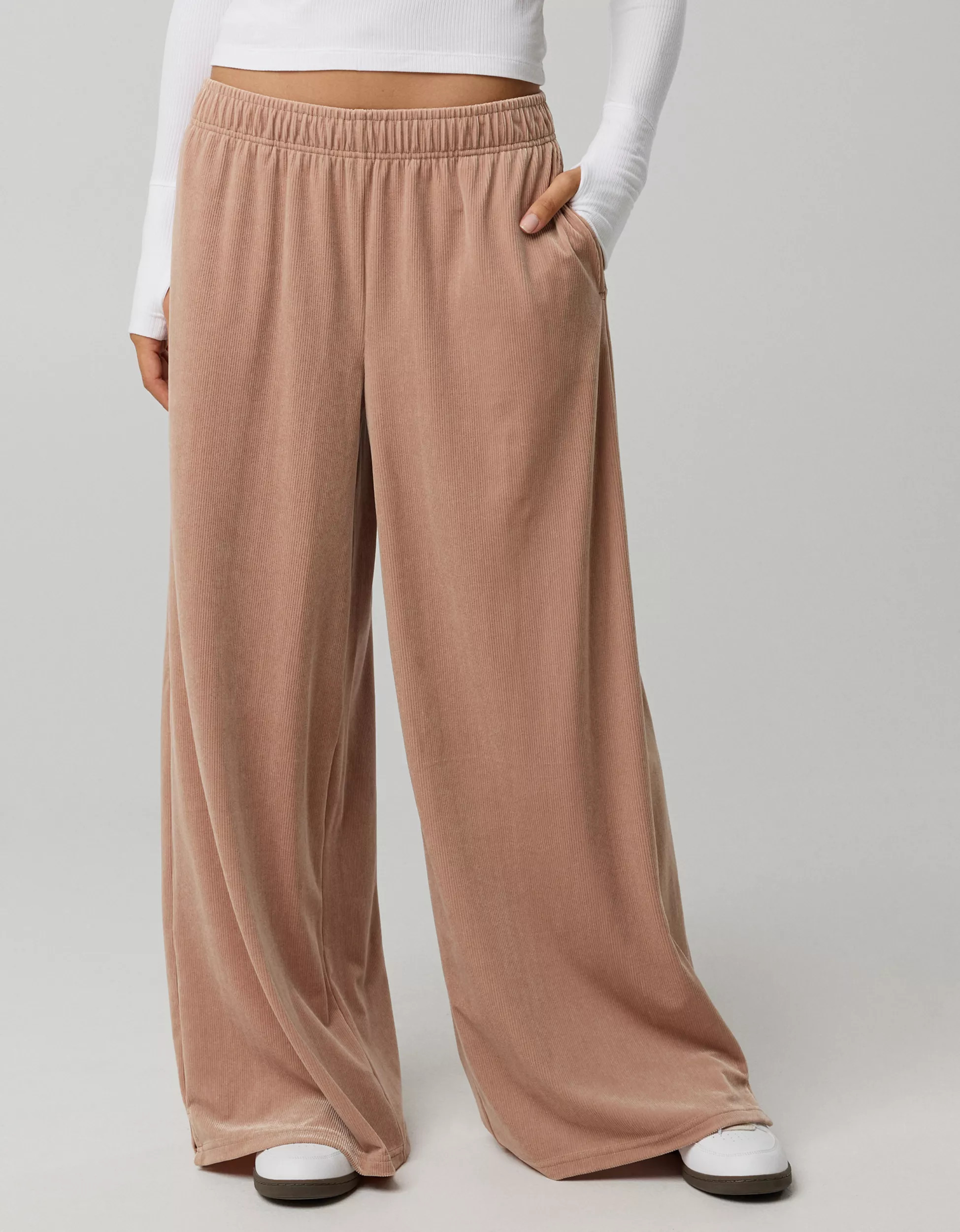 OFFLINE By Aerie Velour Rib Super Wide Leg Pant | American Eagle Outfitters (US & CA)