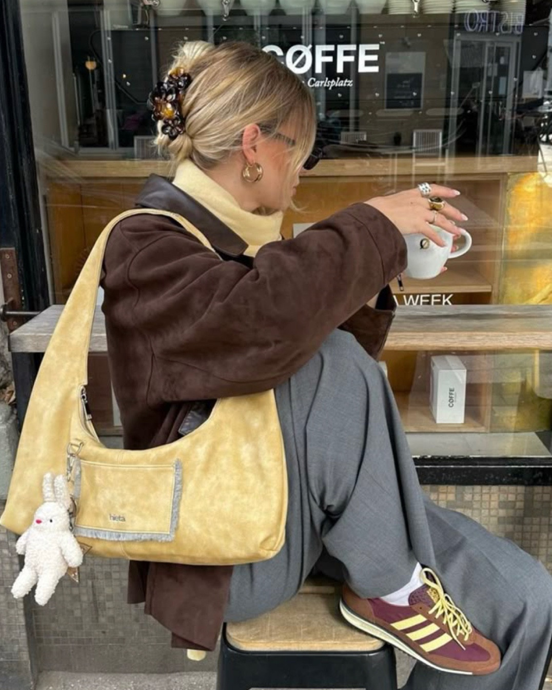 Corre grandes!  Pídanse media talla menos. 😗⬇️
Les dejo las páginas en donde las consigues al precio original. Sin pagar un dólar demás… #LTKStyleTip

#LTKOver40 #LTKSeasonal