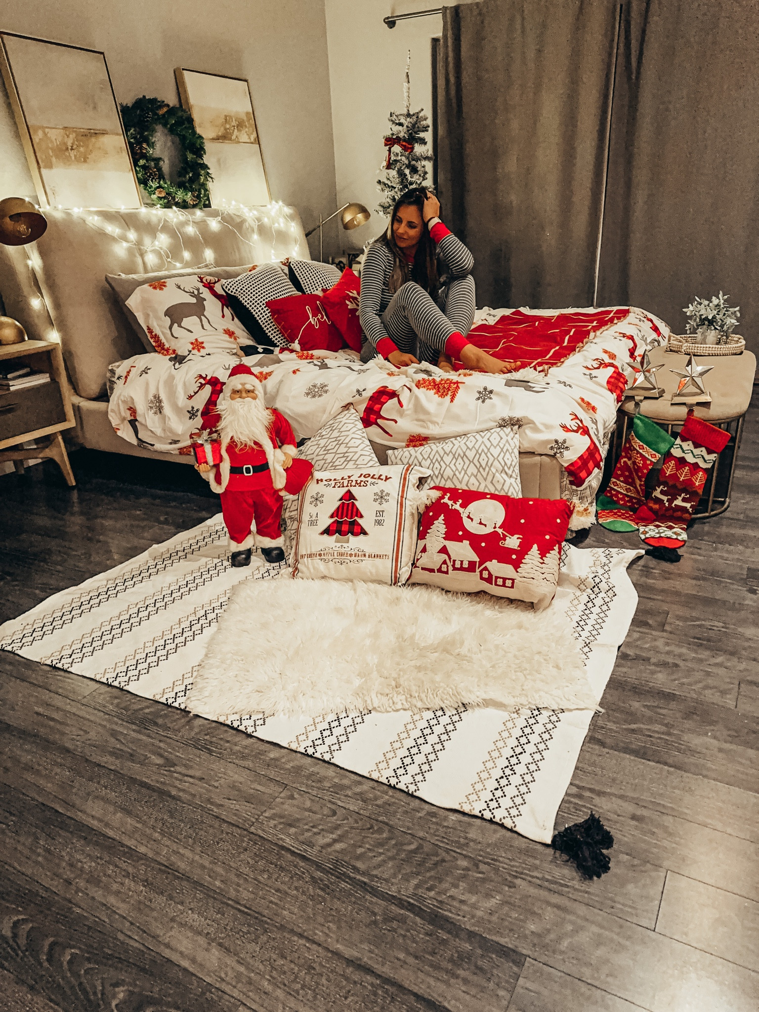 Bedroom Christmas decor 🌲#christmas #holidays #holidaydecor #christmasdecorations

#LTKSeasonal #LTKhome #LTKHoliday