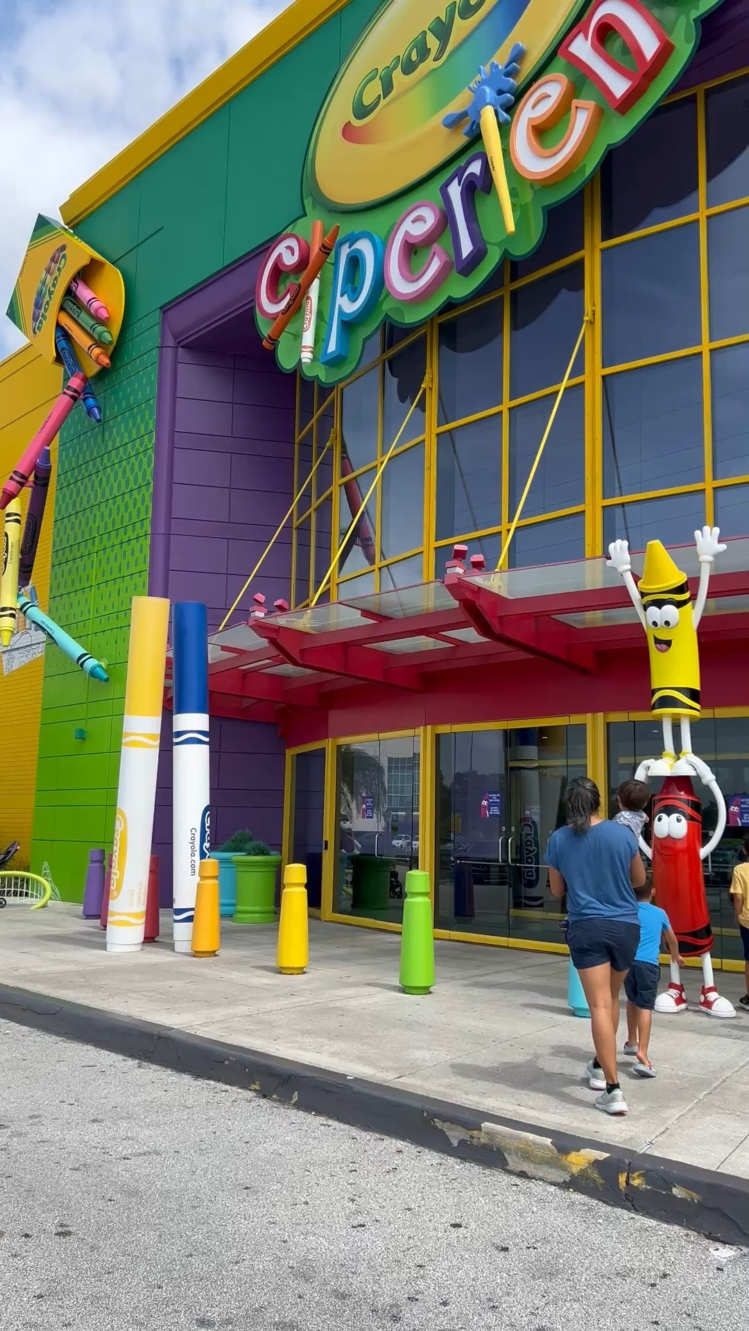 Crayola Experience 😅

#LTKKids #LTKFamily #LTKBaby