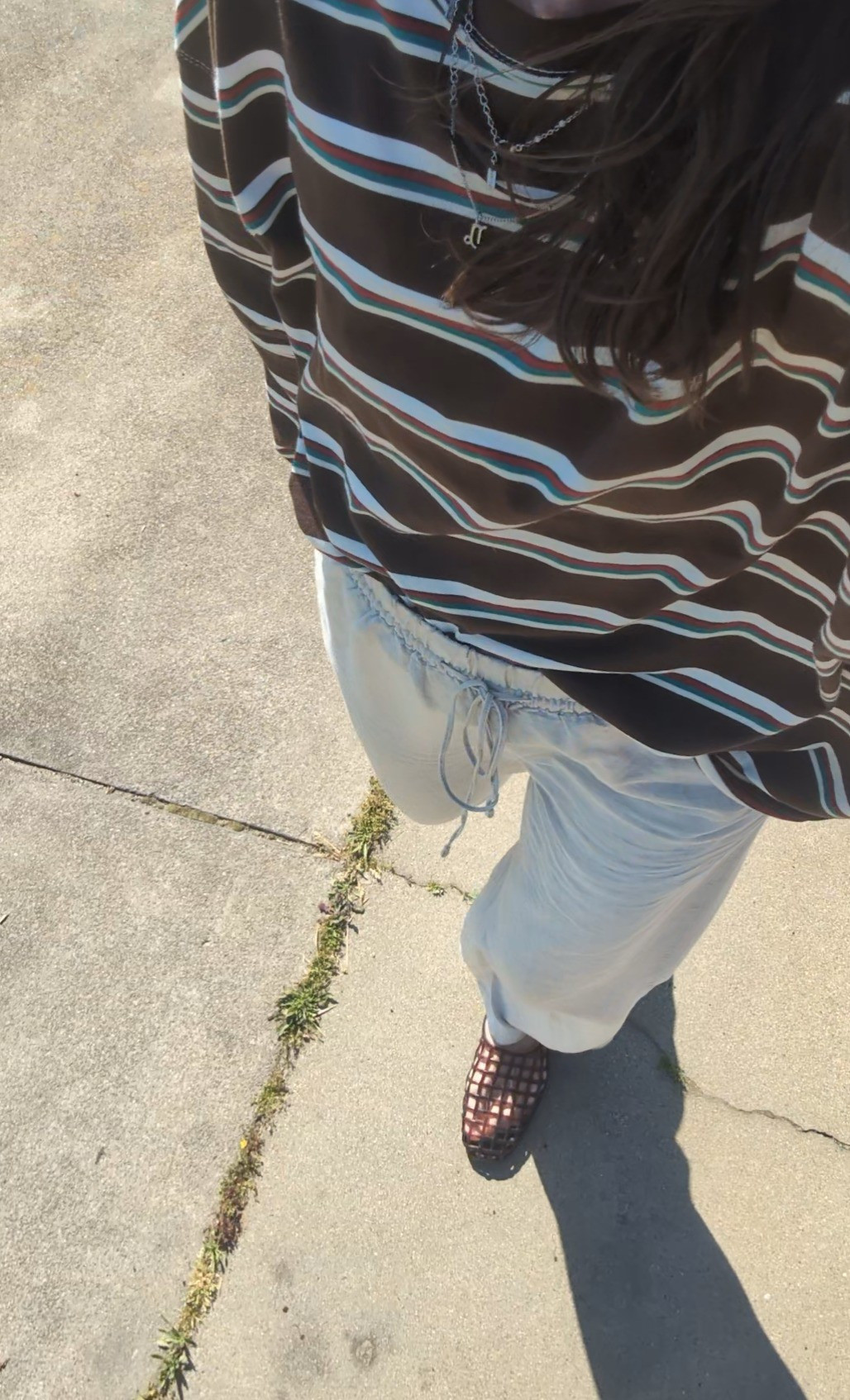 Casual everyday outfit, early spring outfit, jelly slides, linen pants

#LTKootd