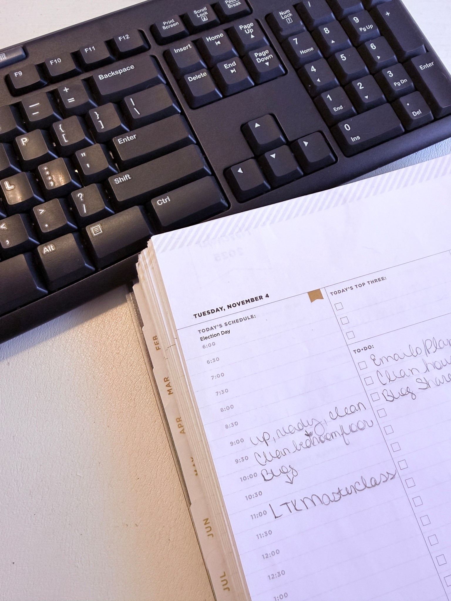 Time for a new 2026 planner! Currently taking an LTK Masterclass today!

#LTKFindsUnder50 #LTKSeasonal #LTKHome