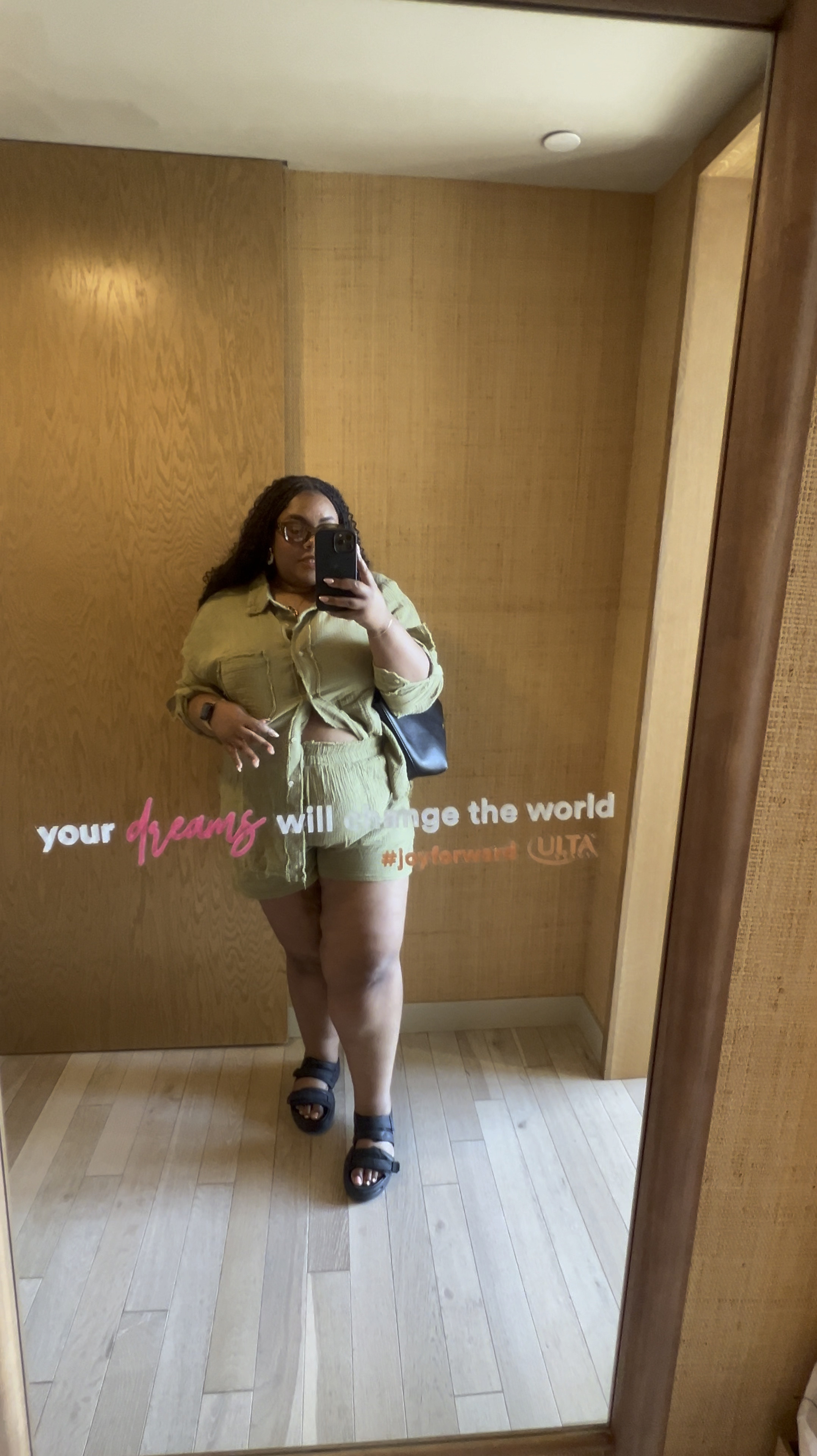 The set is from fashion nova btw 

#LTKPlusSize #LTKStyleTip