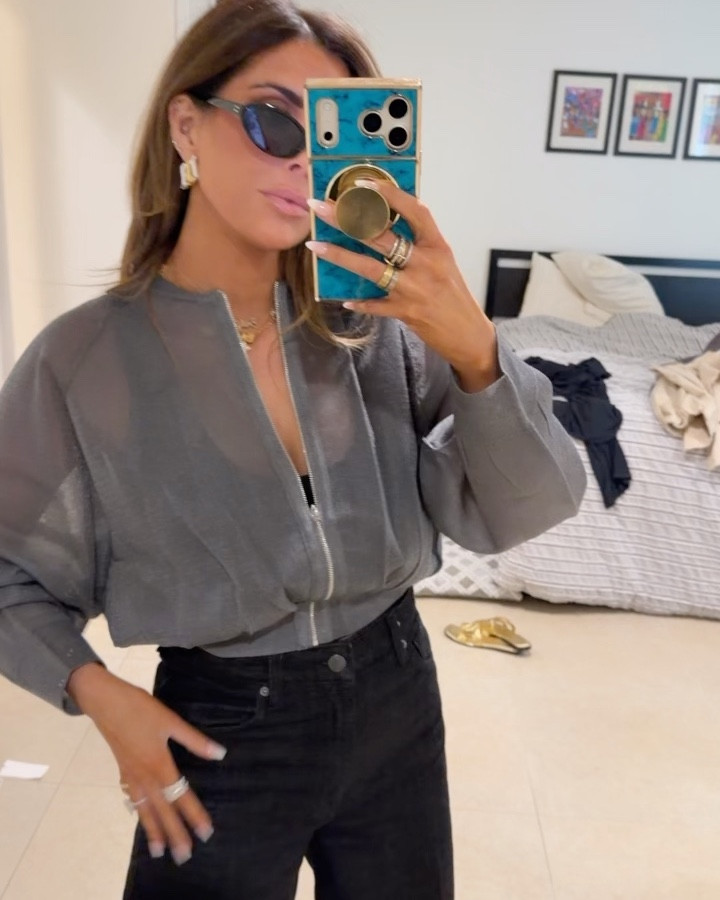 4 in jeans but they stretch! I got the 2 but they flattened my bottom so I got a 4 and they did stretch and get big sooo. The jacket - I got the smallest size. I had the large in the tan while pregnant and love that jacket  

#LTKgrwm #LTKootd #LTKdayinmylife