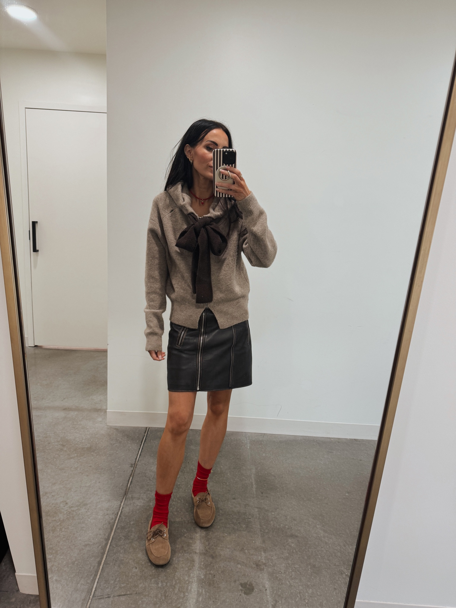 This top gets so many compliments- super soft. Wearing XS. Also comes in new gray and yellow color for spring.  

 