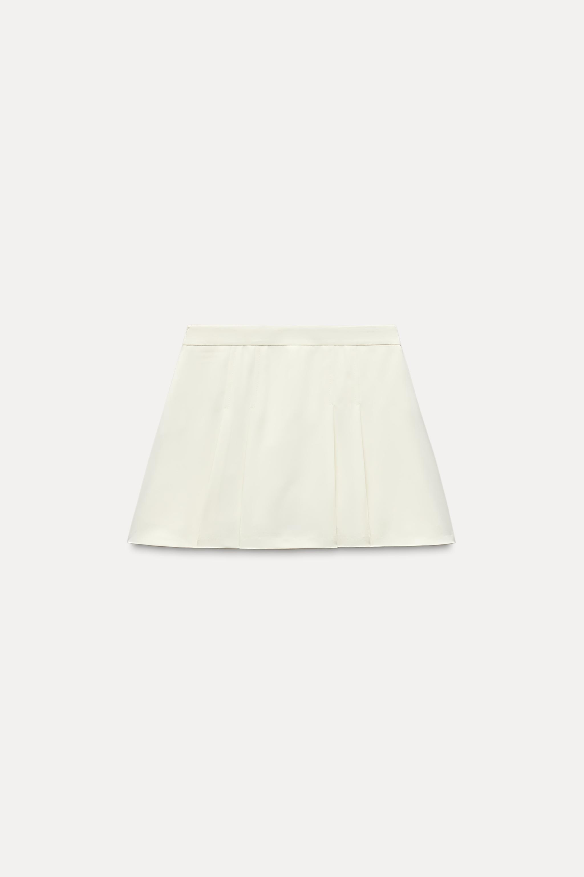PLEATED SHORTS | Zara US