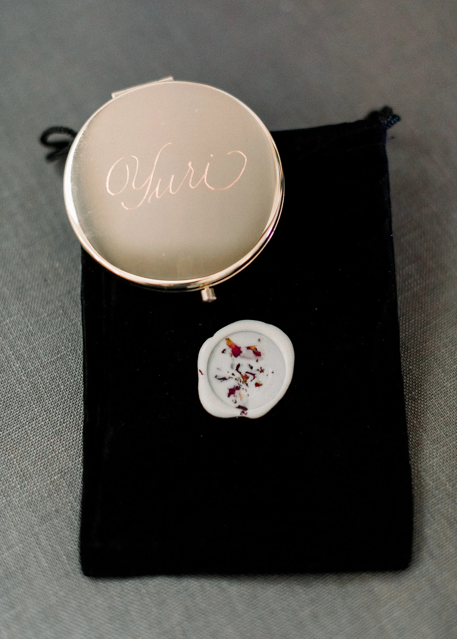 Calligraphy Engraved Compact Mirror Gold - Gift for Mom, Sister, Best Friend, Bridesmaids, Bachel... | Etsy (US)